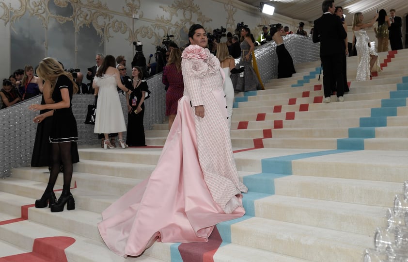 Met Gala 2023 hace homenaje al diseñador Karl Lagerfeld