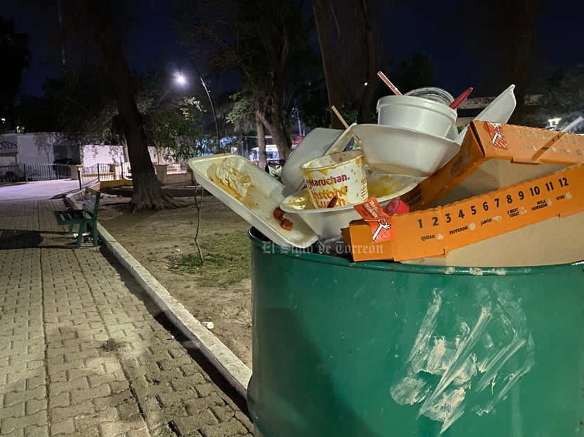 La otra realidad de un domingo en la Alameda de Torreón.