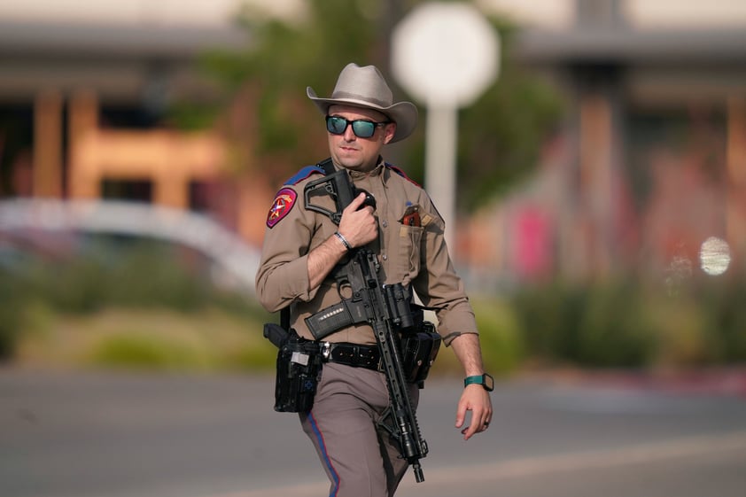 Tiroteo en centro comercial deja al menos 4 muertos en Allen, Texas