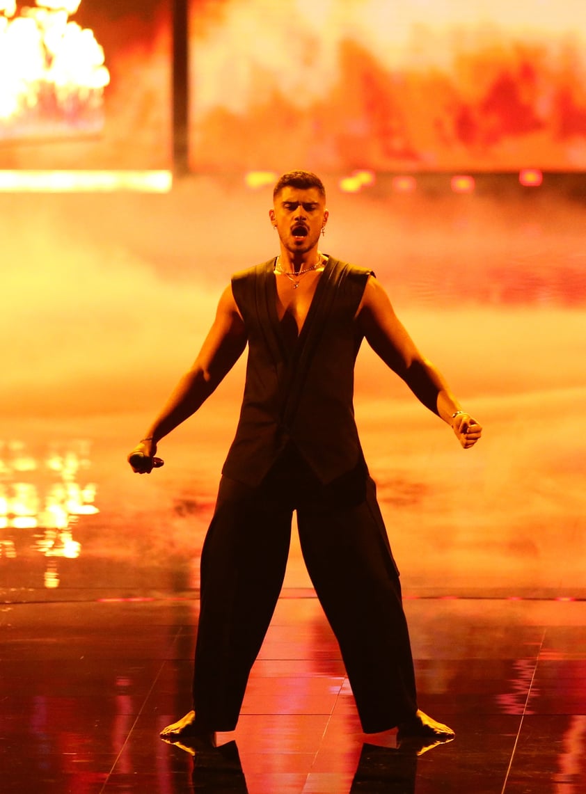 Liverpool (United Kingdom), 11/05/2023.- Andrew Lambrou from Cyprus performs onstage during the second semi-final of the 67th annual Eurovision Song Contest (ESC) at the M&S Bank Arena in Liverpool, Britain, 11 May 2023. Liverpool is hosting the 2023 Eurovision Song Contest on behalf of Ukraine. The 67th edition of the Eurovision Song Contest (ESC) consists of two Semi-Finals, held on 09 and 11 May, and a Grand Final on 13 May 2023. (Chipre, Ucrania, Reino Unido) EFE/EPA/ADAM VAUGHAN