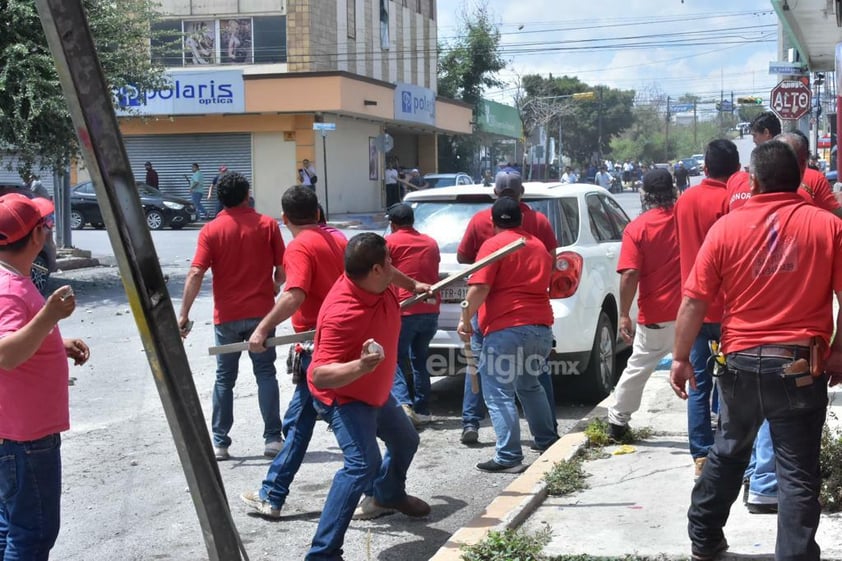 Estalla la violencia sindical en Monclova