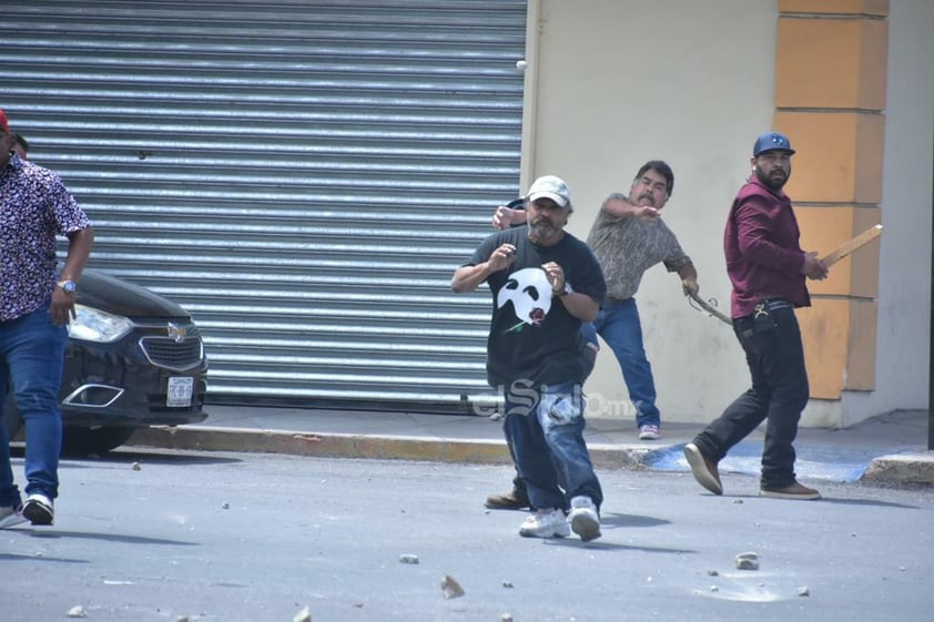 Estalla la violencia sindical en Monclova