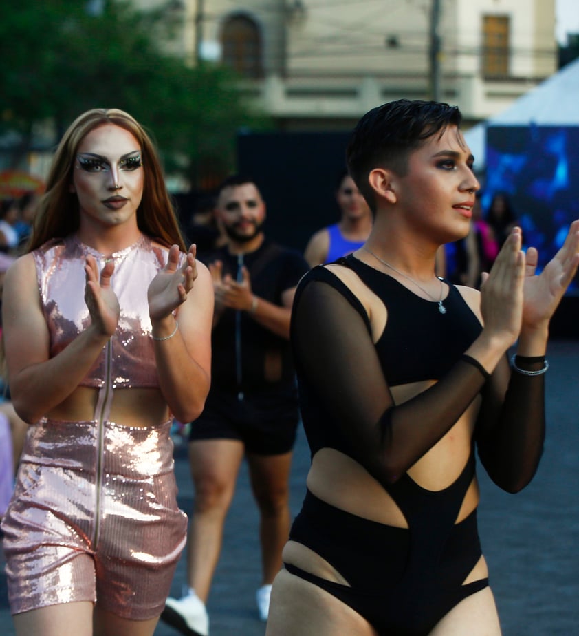 Celebran el Fashion Day LGBTIQ+ en las calles de Guadalajara