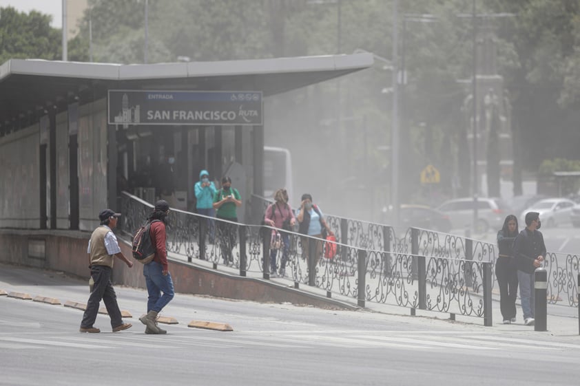 Actividad volcánica y ceniza del Popocatépetl en Puebla