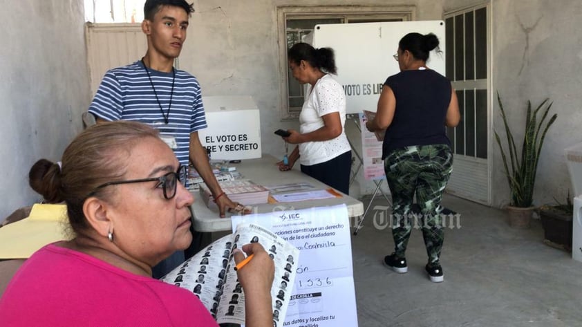 Este domingo 4 de junio, inició el proceso electoral con una copiosa participación ciudadana en las casillas electorales que se instalaron en distintos puntos de Torreón para la renovación de la gubernatura de Coahuila y del Congreso local.