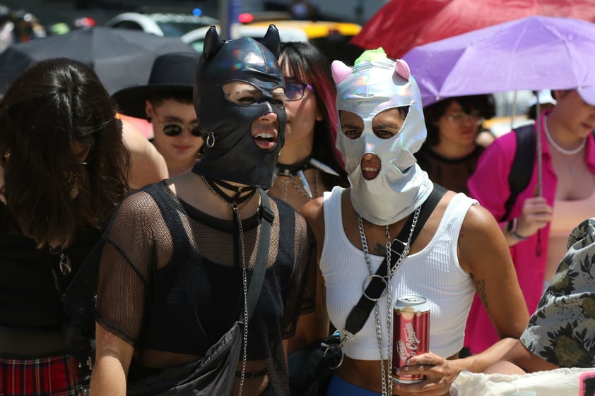 Celebran tercera edición de Marcha Lencha en la CDMX, en defensa de la diversidad