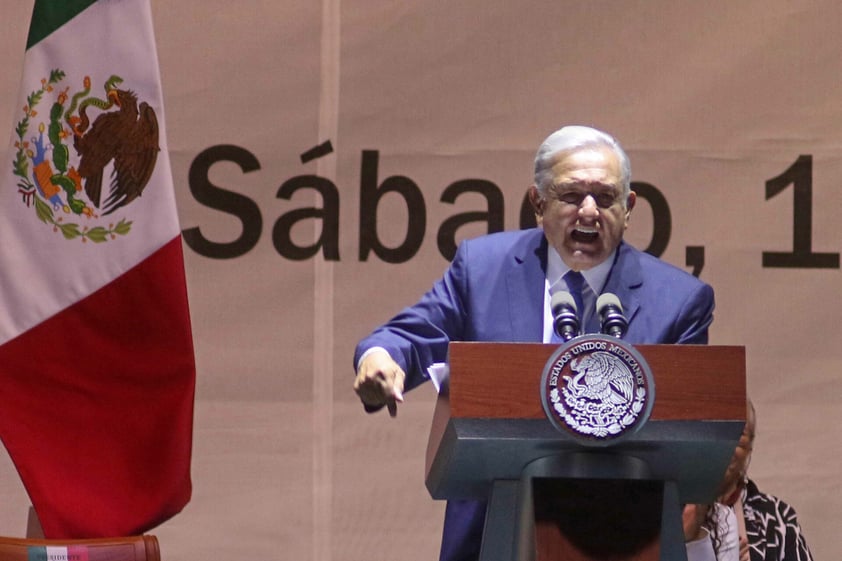 'AMLOfest' en el Zócalo: Celebración ciudadana por el quinto aniversario del triunfo electoral de López Obrador