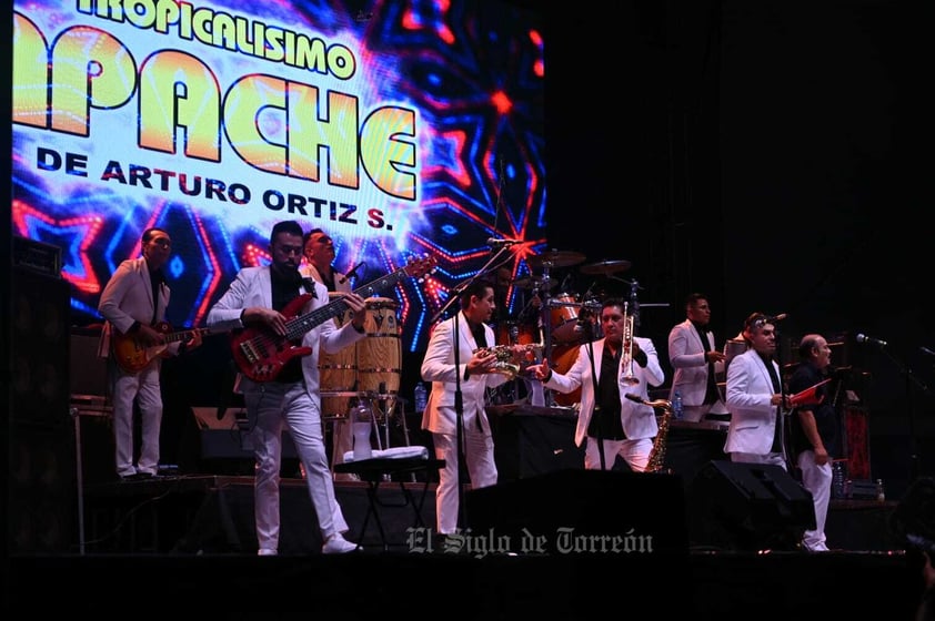 Apache en la clausura de la Expo Feria de Gómez Palacio