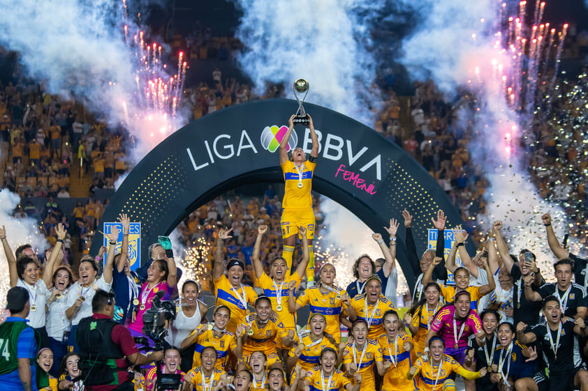 Tigres Femenil conquista el Campeón de Campeones