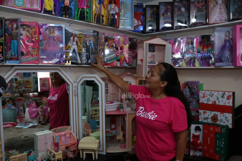 Lagunera, con más de 400 muñecas Barbie de colección