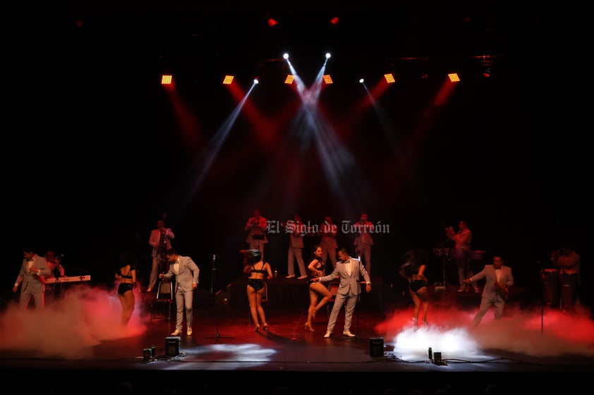 La Sonora Santanera deleita a La Laguna desde el Teatro Nazas