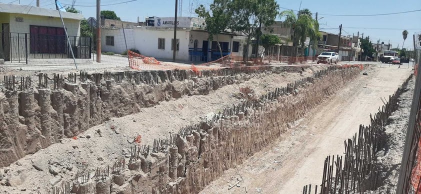 Detenida, así luce actualmente la obra del Desnivel 5 de Mayo en Gómez Palacio