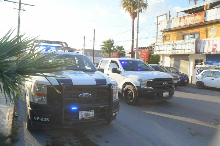 El edificio quedó en resguardo de la Policía Estatal después la violencia generada por los trabajadores.