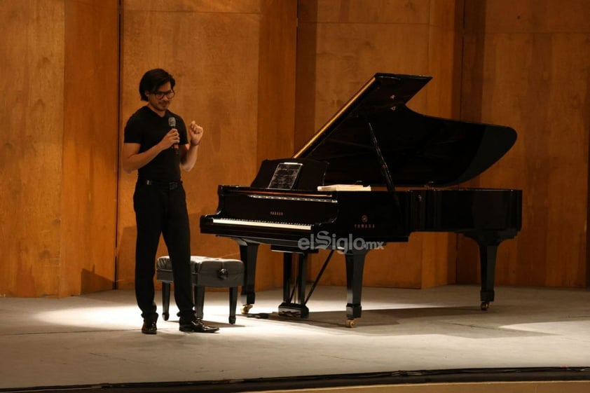 Lagunero Ricardo Acosta se entrega en sonatas a la obra de Beethoven