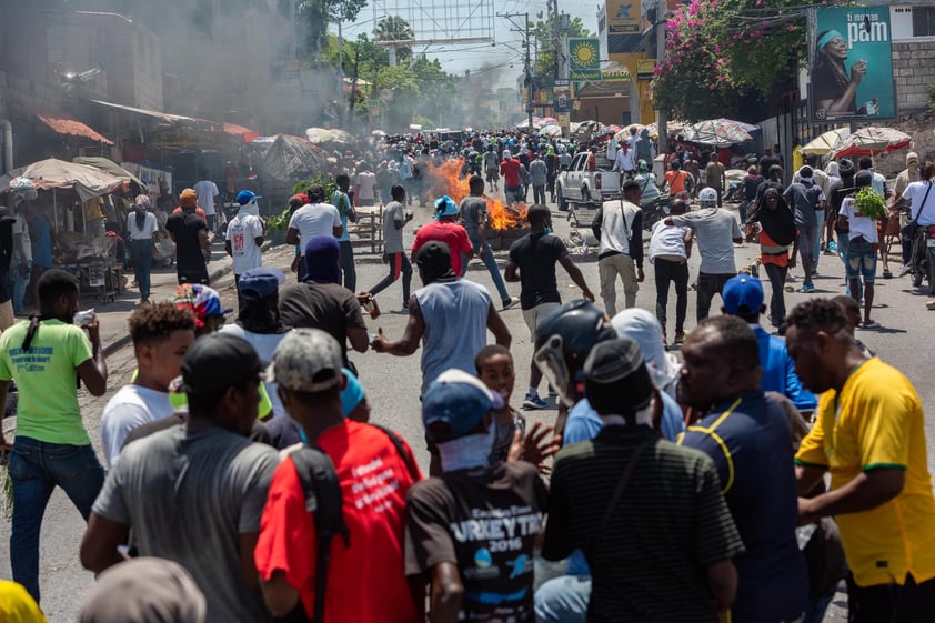 Miles de haitianos protestan en calles de Puerto Príncipe contra inseguridad