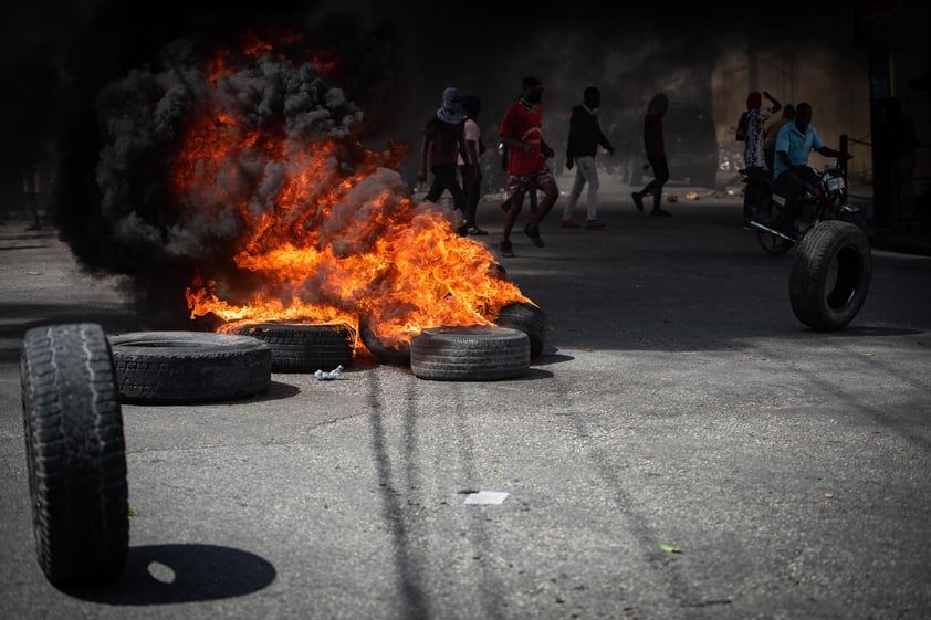 Miles de haitianos protestan en calles de Puerto Príncipe contra inseguridad