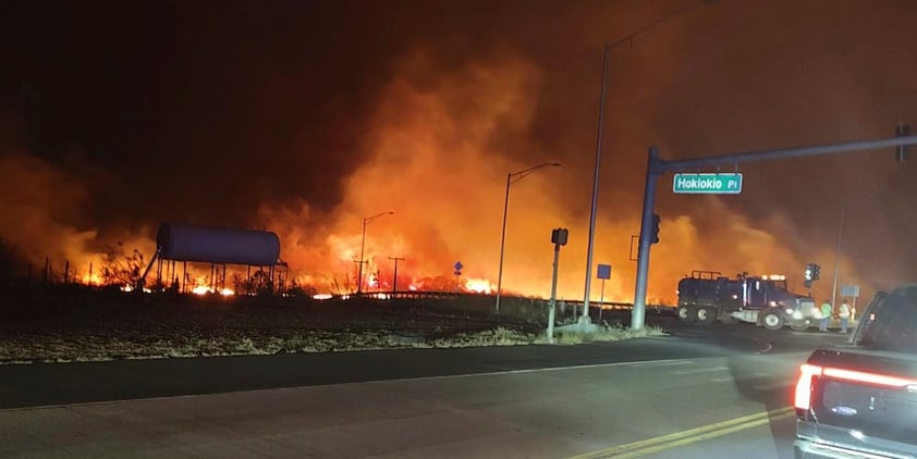 Mueren seis personas por incendios forestales en Hawái