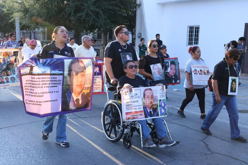 Marchan por los desaparecidos en Torreón