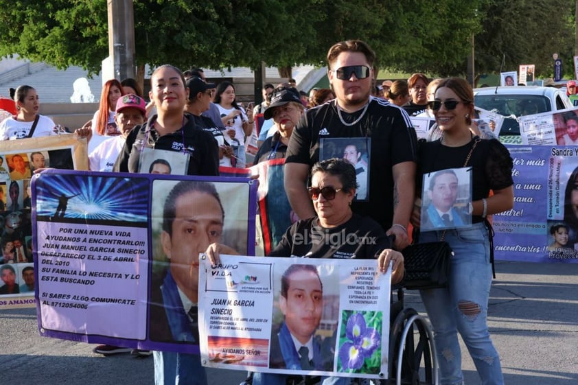 Marchan por los desaparecidos en Torreón