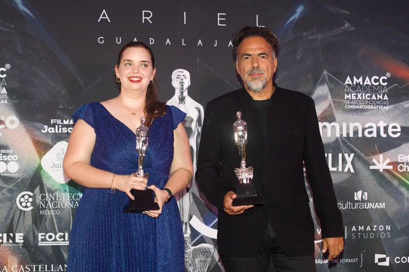 Alejandro González Iñárritu se llevó el Ariel a mejor dirección por Bardo, falsa crónica de unas cuantas verdades, y, sorpresivamente, El norte sobre el vacío, de la directora Alejandra Márquez Abella, fue la ganadora del Ariel a mejor película.