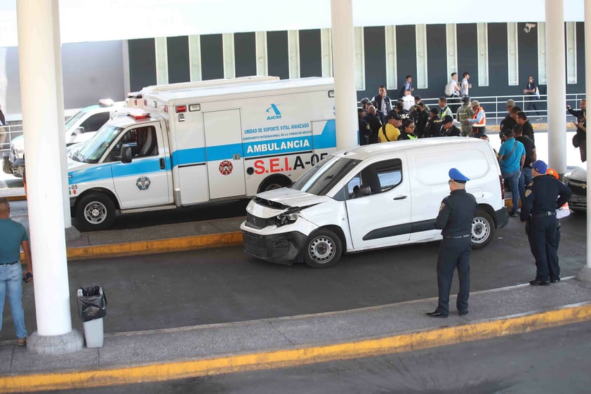 Balacera en el AICM resulta en dos lesionados y un detenido