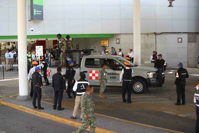 Balacera en el AICM resulta en dos lesionados y un detenido