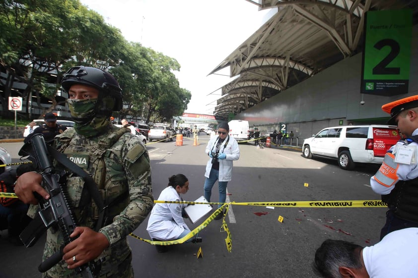 Balacera en el AICM resulta en dos lesionados y un detenido