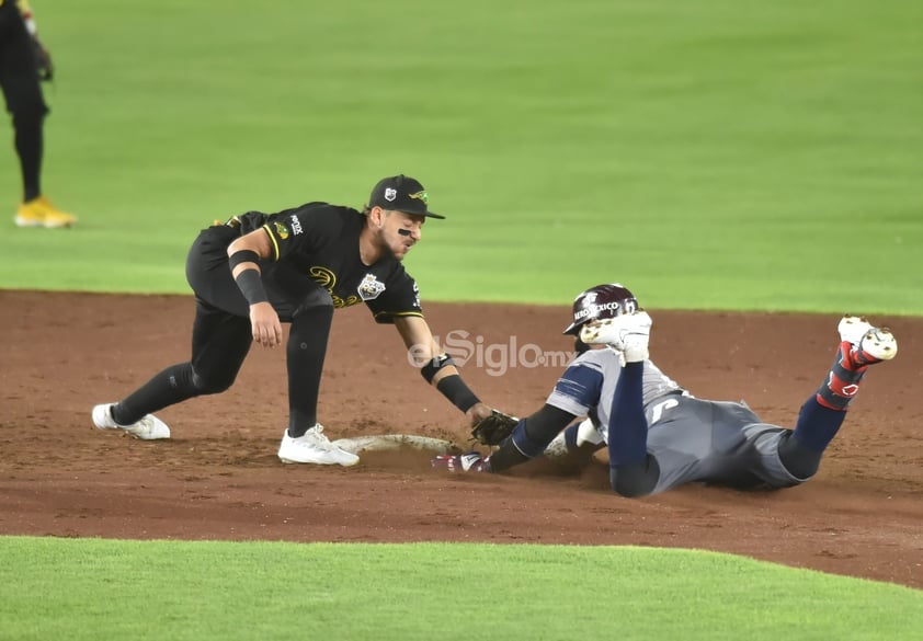 Pericos vence a Algodoneros y se iguala la Serie del Rey