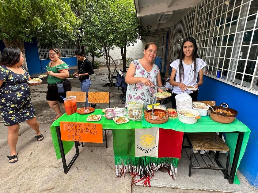 Con gran regocijo, cientos de escuelas de educación básica de la región Lagunera celebraron este viernes 15 de septiembre el Grito de Independencia, uno de los eventos históricos más importantes de nuestro país, pues marca la lucha por la Independencia de México.