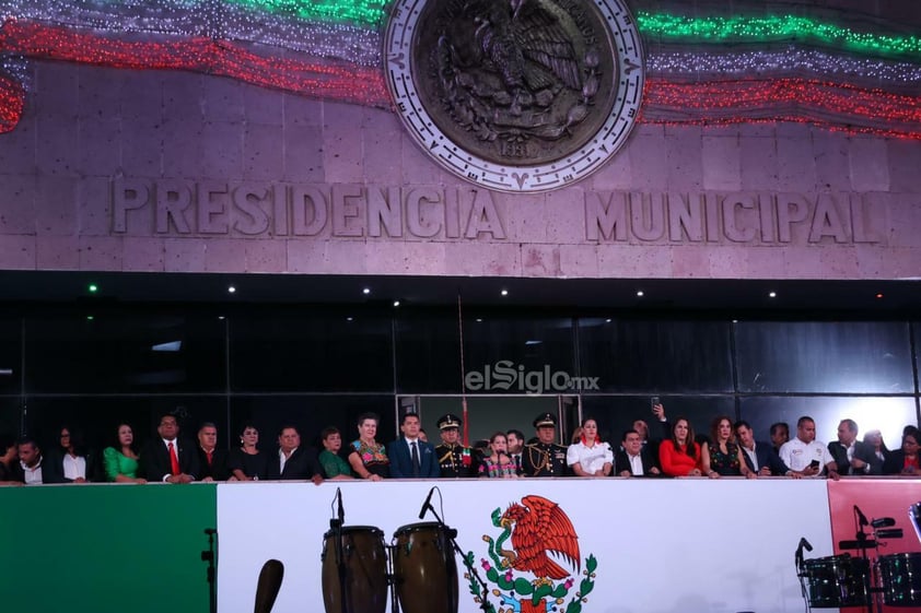 Mas de 30 mil personas celebran el Grito en Gómez Palacio