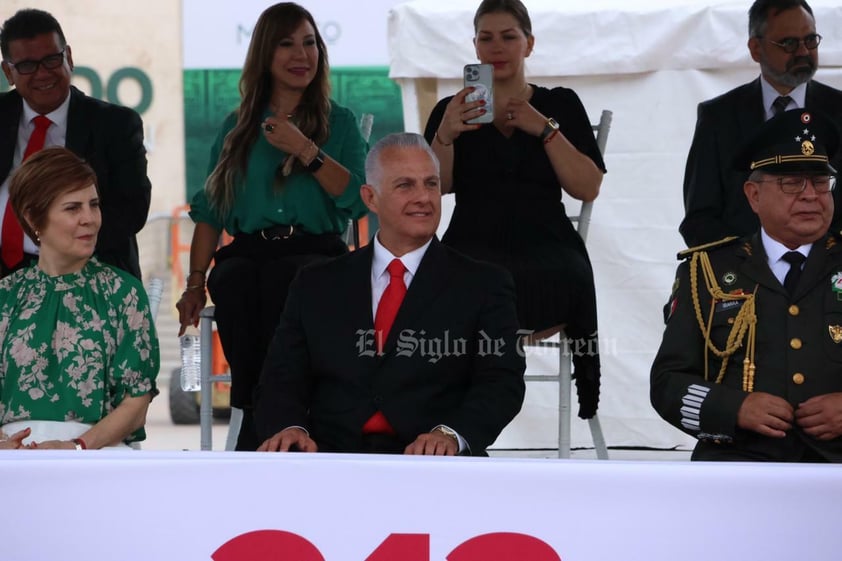 Este 16 de septiembre, se realizó el desfile cívico militar conmemorativo del 213 Aniversario de la Independencia de México en Torreón, el cual tuvo una duración de una hora y 10 minutos, reportando saldo blanco.