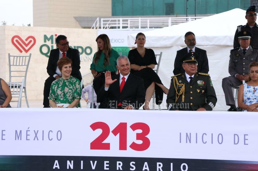 Este 16 de septiembre, se realizó el desfile cívico militar conmemorativo del 213 Aniversario de la Independencia de México en Torreón, el cual tuvo una duración de una hora y 10 minutos, reportando saldo blanco.