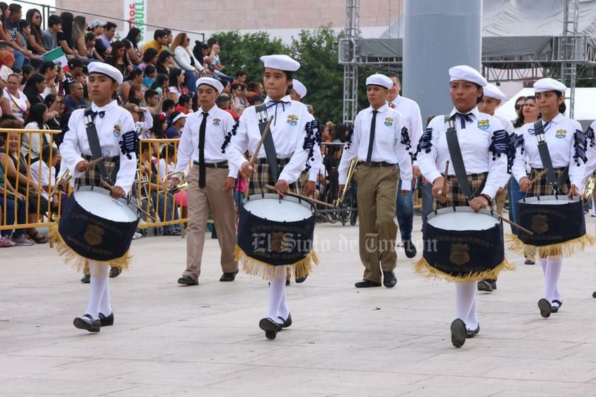 Este 16 de septiembre, se realizó el desfile cívico militar conmemorativo del 213 Aniversario de la Independencia de México en Torreón, el cual tuvo una duración de una hora y 10 minutos, reportando saldo blanco.