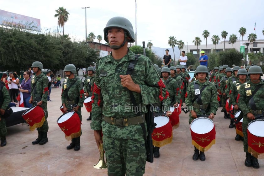 Este 16 de septiembre, se realizó el desfile cívico militar conmemorativo del 213 Aniversario de la Independencia de México en Torreón, el cual tuvo una duración de una hora y 10 minutos, reportando saldo blanco.