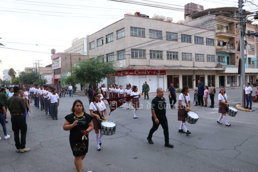 Este 16 de septiembre, se realizó el desfile cívico militar conmemorativo del 213 Aniversario de la Independencia de México en Torreón, el cual tuvo una duración de una hora y 10 minutos, reportando saldo blanco.