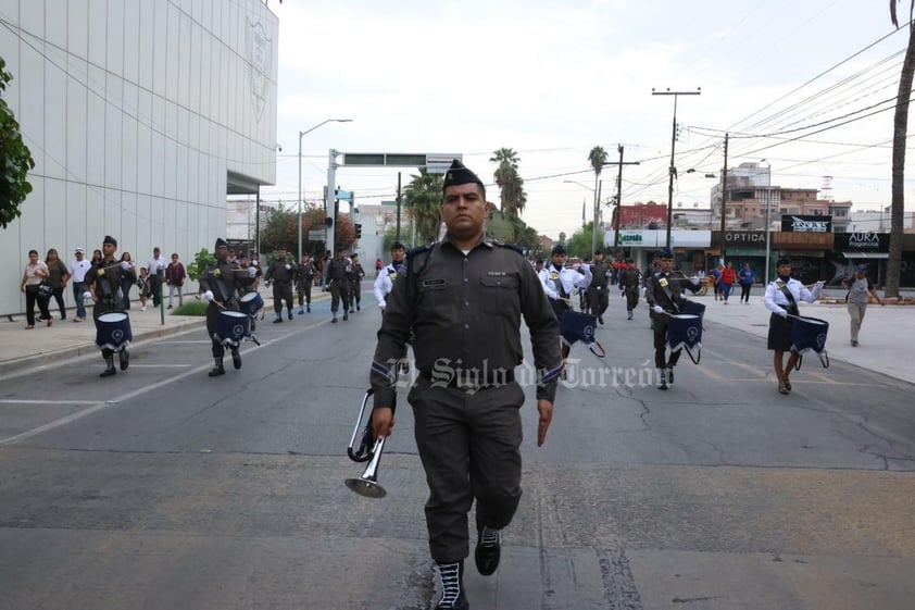 Este 16 de septiembre, se realizó el desfile cívico militar conmemorativo del 213 Aniversario de la Independencia de México en Torreón, el cual tuvo una duración de una hora y 10 minutos, reportando saldo blanco.