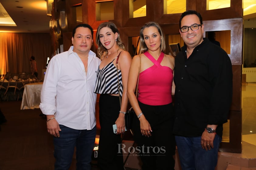 -Carlos Vargas, Alina Vargas, Lizeth Canedo y Eduardo Bartheneuf.