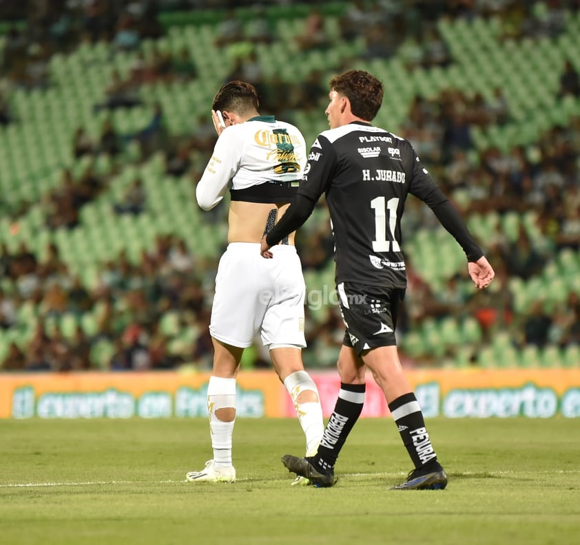 Necaxa golea al Santos Laguna en el Corona y obtiene su primer triunfo del torneo