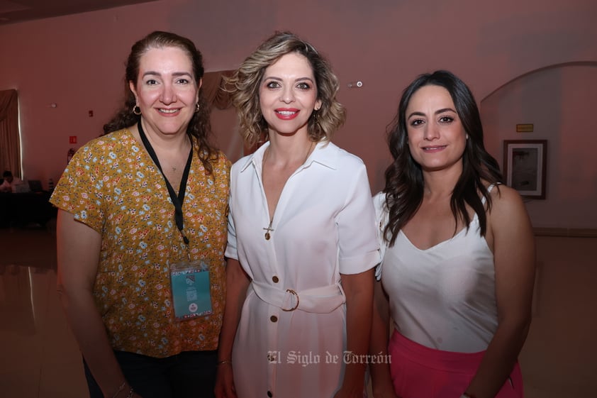 -Linda Gurza, Bárbara Silva y Daniela Meraz.