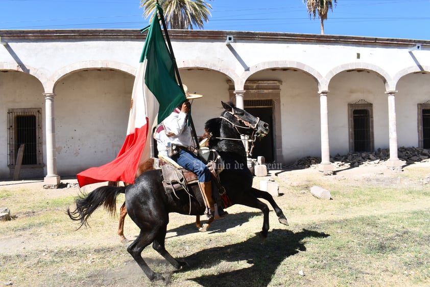 Paso de Francisco Villa por la Hacienda de La Goma representado en acto cívico