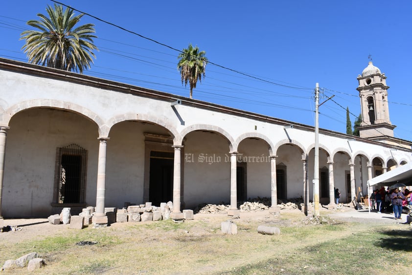 Paso de Francisco Villa por la Hacienda de La Goma representado en acto cívico