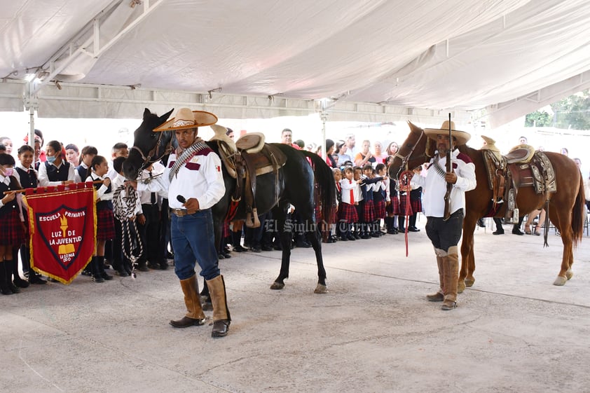 Paso de Francisco Villa por la Hacienda de La Goma representado en acto cívico