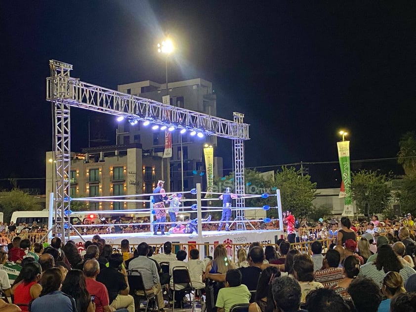 Plaza Mayor tiene gran función gratuita de lucha libre por aniversario 116 de Torreón