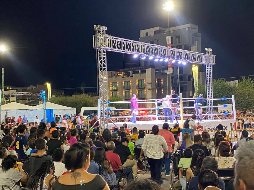 Plaza Mayor tiene gran función gratuita de lucha libre por aniversario 116 de Torreón