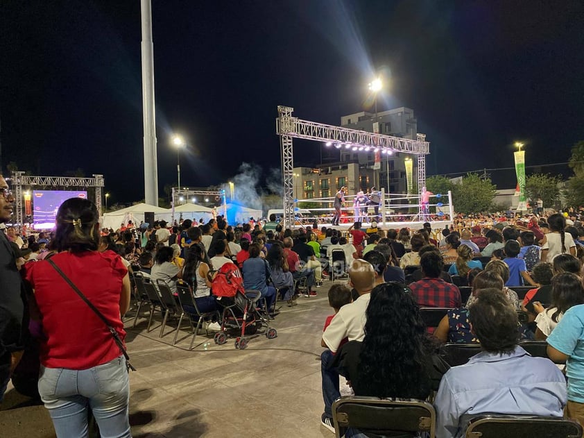 Plaza Mayor tiene gran función gratuita de lucha libre por aniversario 116 de Torreón