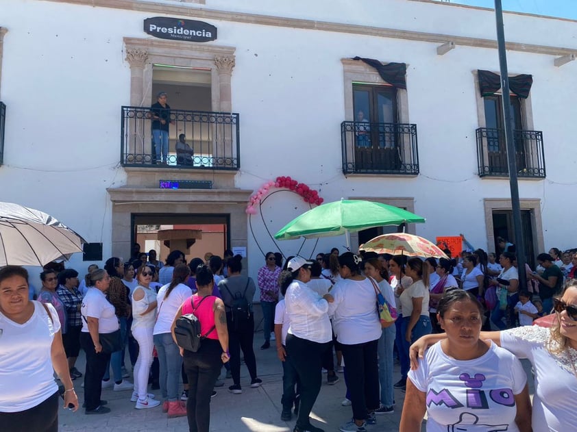 Marchan una vez más en las calles de Mapimí para exigir justicia por 'Doris'