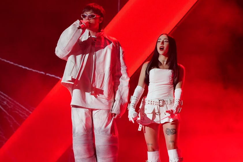 Peso Pluma supera a Bad Bunny en los Billboard Latin