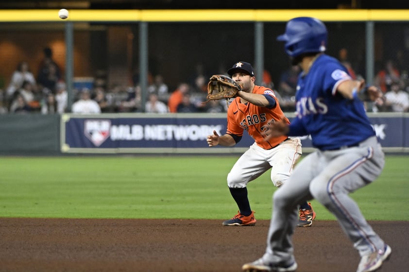 Rangers empataron la Serie por la Americana