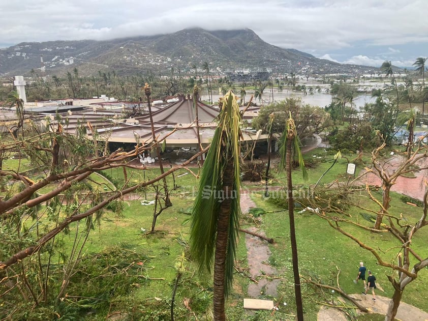 Afectaciones del huracán Otis en Acapulco, Guerrero