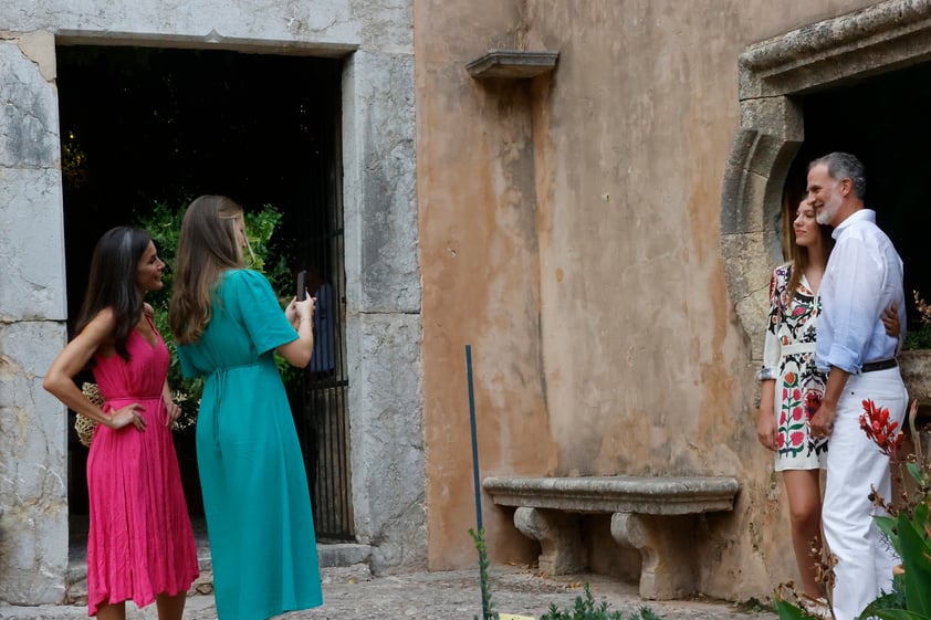 Casa Real española repasa la vida de la princesa Leonor con motivo de su mayoría de edad